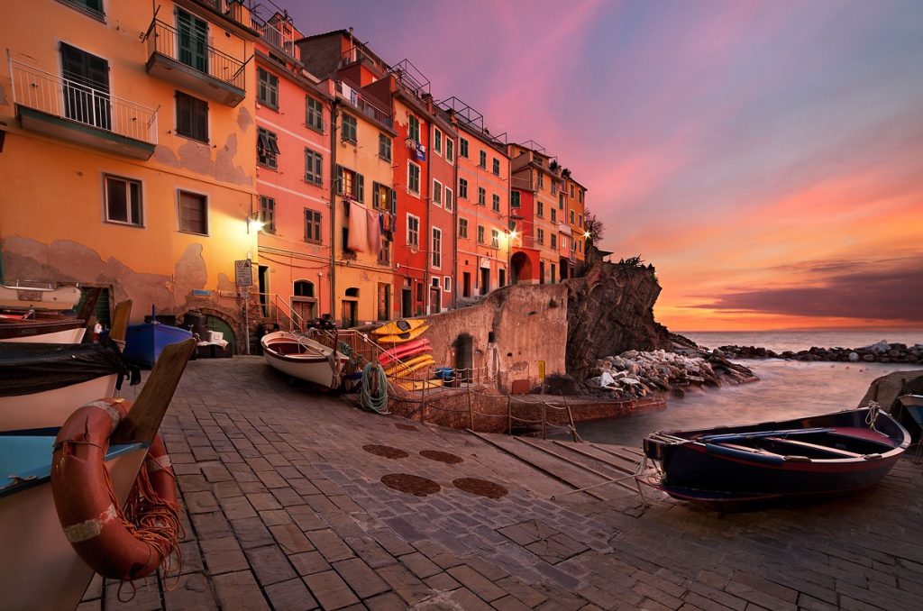 cinque terre boat tour